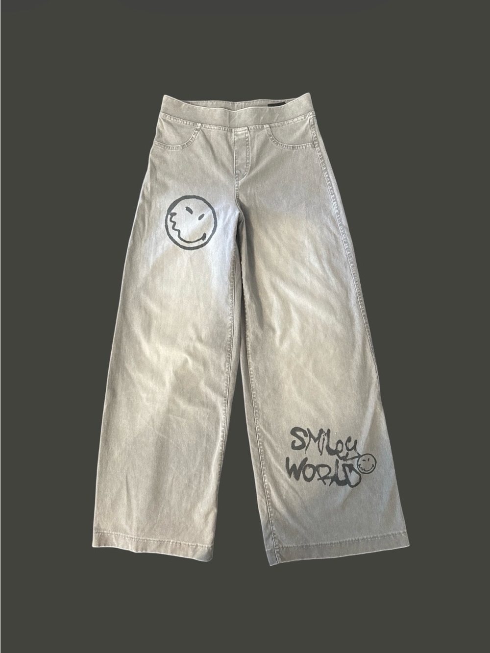 H&M Light Gray Wide Leg Jeans with Smiley Graphics size 11-12